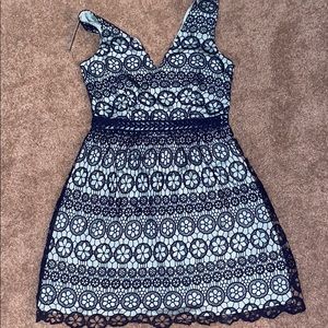 Lulus NWT blue lace dress so pretty size S A-Line